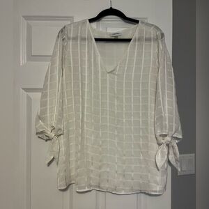 Calvin Klein White Grid Blouse with Bow Sleeves, size XL